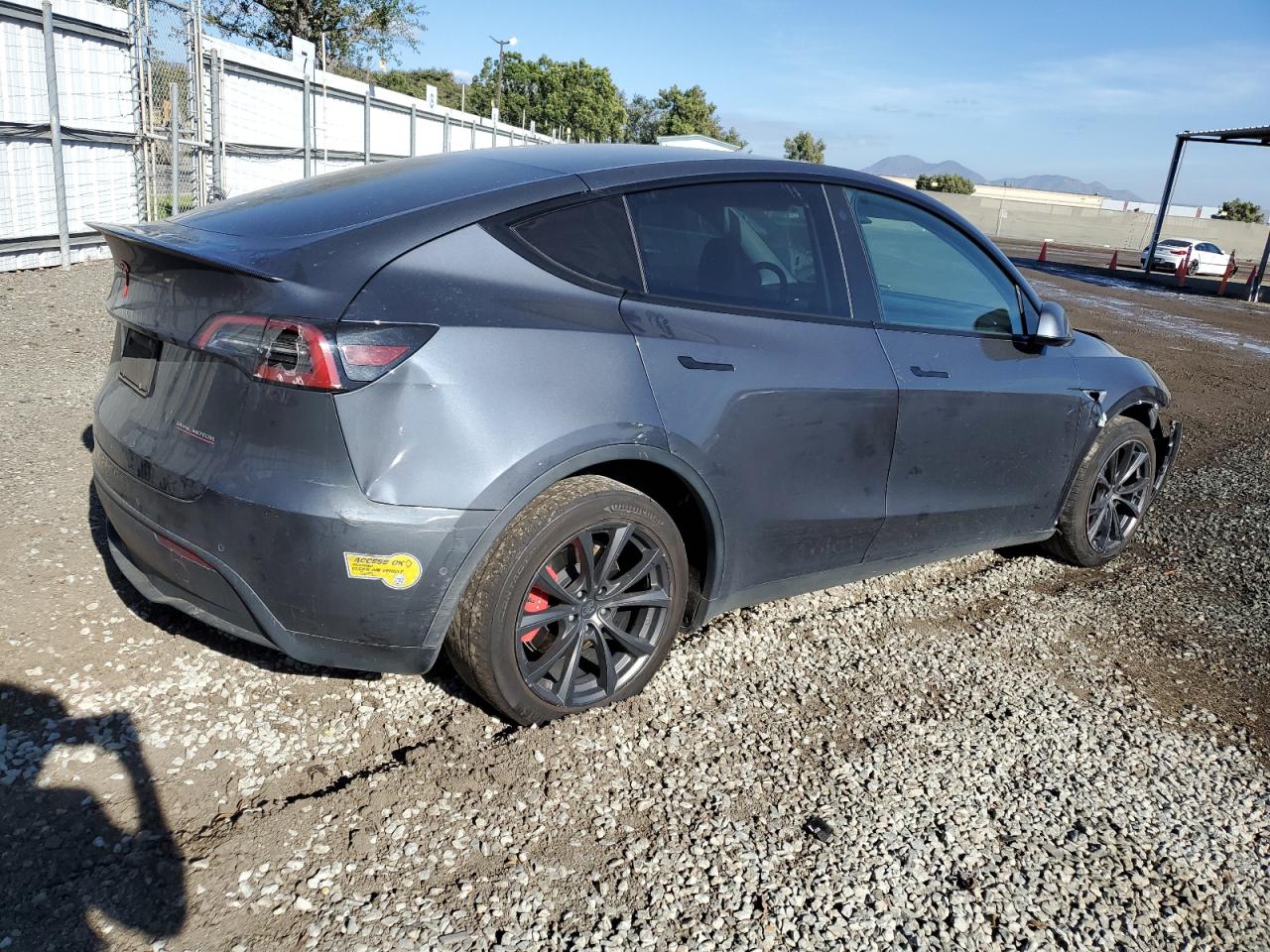 Photo 2 VIN: 7SAYGDEFXNF492812 - TESLA MODEL Y 