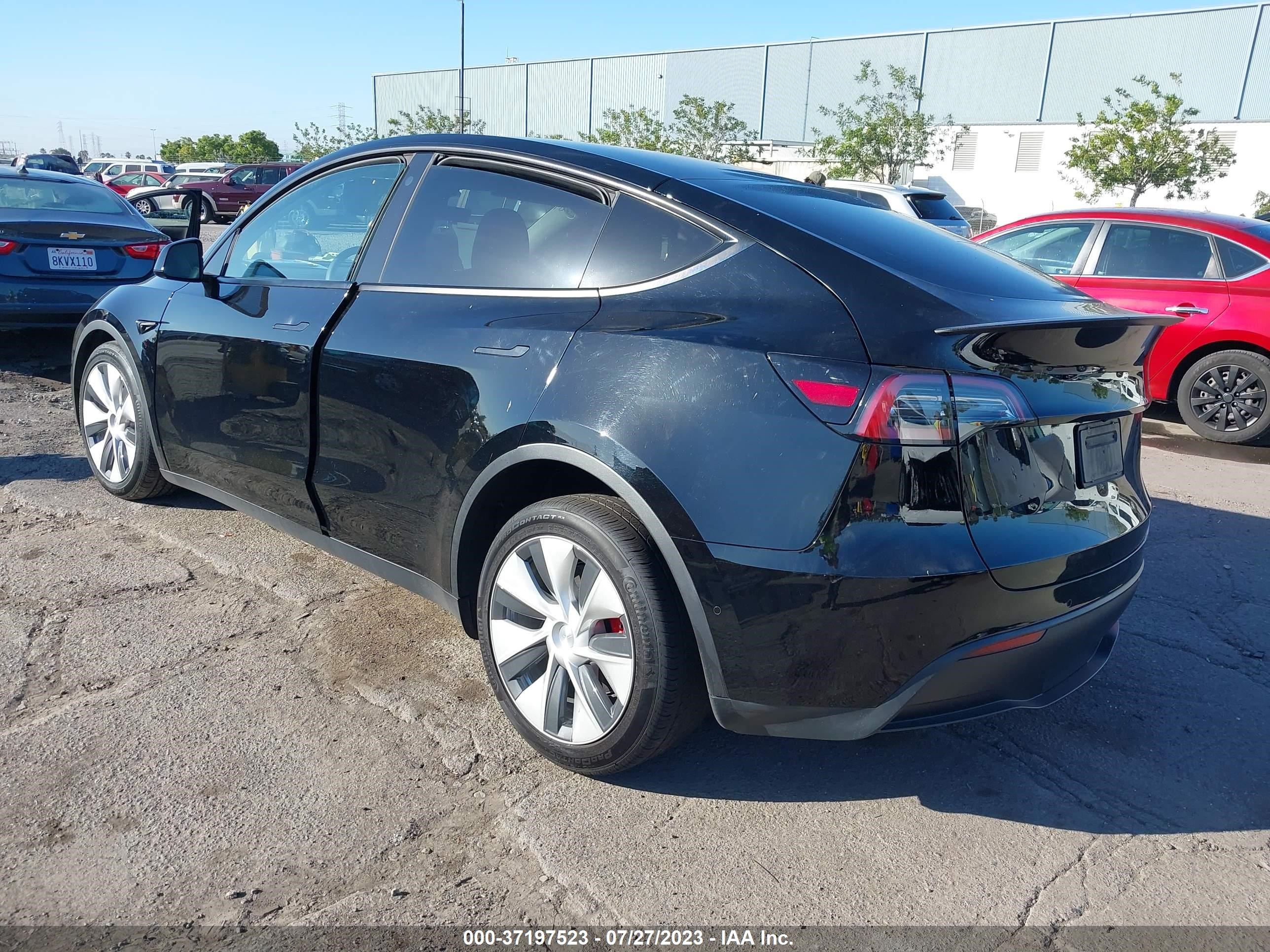 Photo 2 VIN: 7SAYGDEFXNF494625 - TESLA MODEL Y 