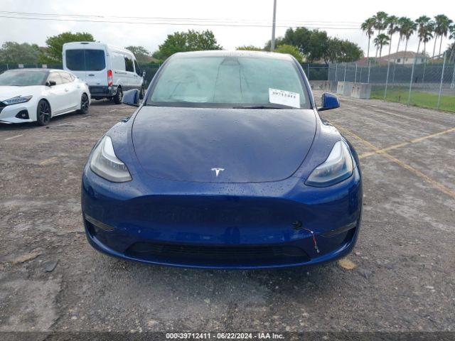 Photo 5 VIN: 7SAYGDEFXNF503288 - TESLA MODEL Y 