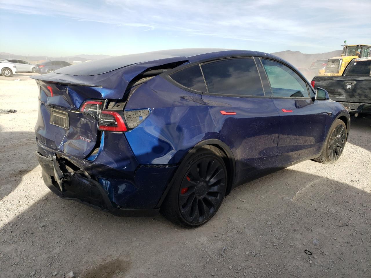 Photo 2 VIN: 7SAYGDEFXNF530040 - TESLA MODEL Y 