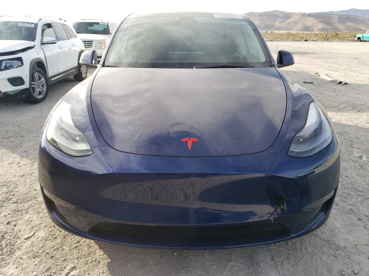 Photo 4 VIN: 7SAYGDEFXNF530040 - TESLA MODEL Y 