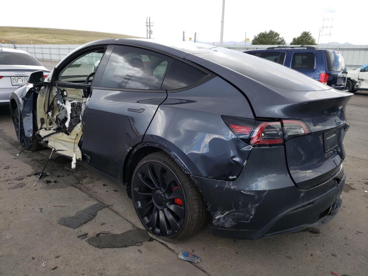 Photo 1 VIN: 7SAYGDEFXPF601028 - TESLA MODEL Y 