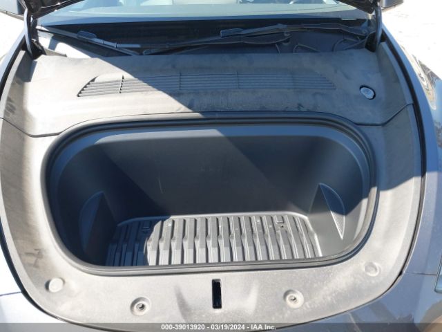 Photo 9 VIN: 7SAYGDEFXPF793888 - TESLA MODEL Y 