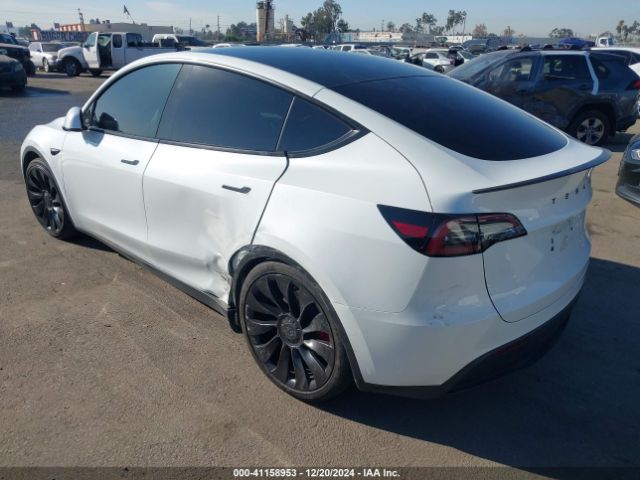 Photo 2 VIN: 7SAYGDEFXPF801908 - TESLA MODEL Y 