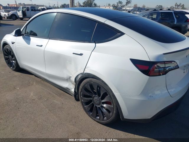 Photo 5 VIN: 7SAYGDEFXPF801908 - TESLA MODEL Y 