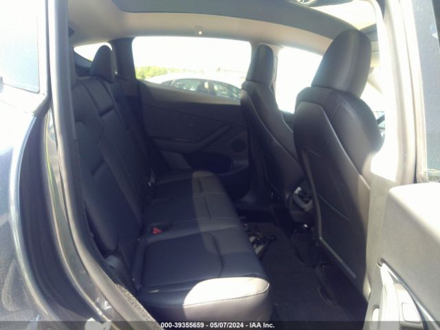 Photo 7 VIN: 7SAYGDEFXPF902625 - TESLA MODEL Y 