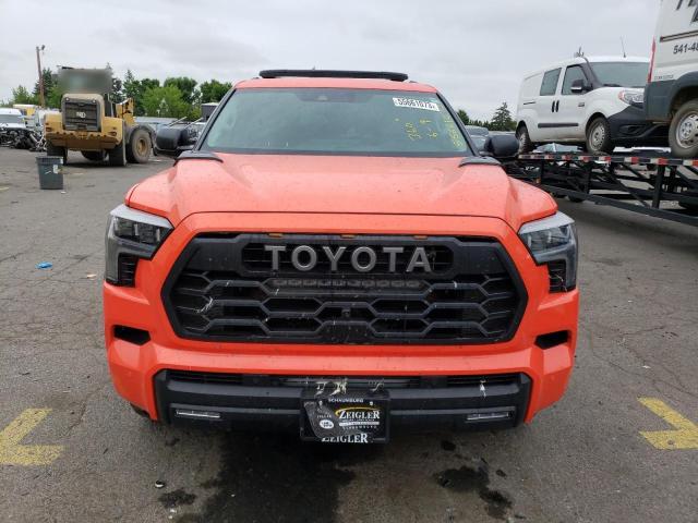 Photo 4 VIN: 7SVAAABA2PX008640 - TOYOTA SEQUOIA SR 