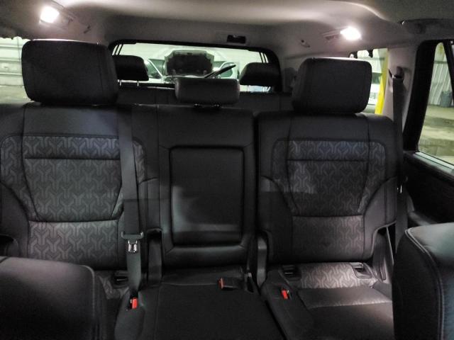 Photo 9 VIN: 7SVAAABA2PX018746 - TOYOTA SEQUOIA 