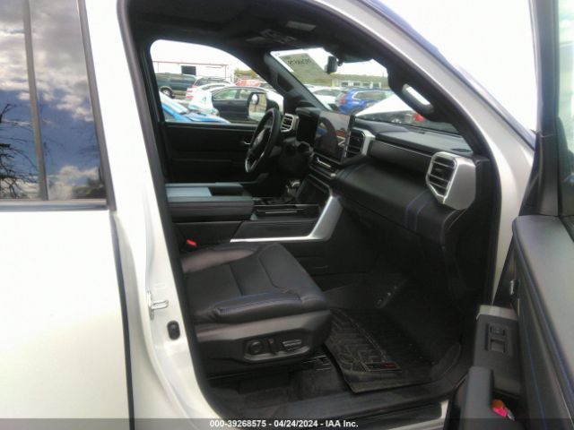 Photo 4 VIN: 7SVAAABA4PX006016 - TOYOTA SEQUOIA 