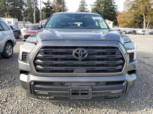 Photo 4 VIN: 7SVAAABA5RX043207 - TOYOTA SEQUOIA SR 