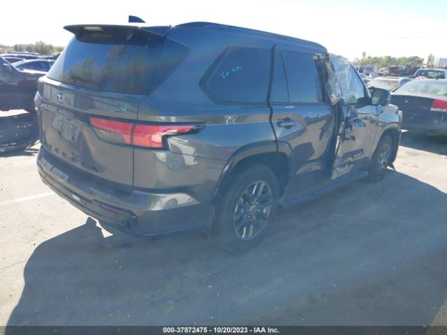 Photo 3 VIN: 7SVAAABA9PX006240 - TOYOTA SEQUOIA 