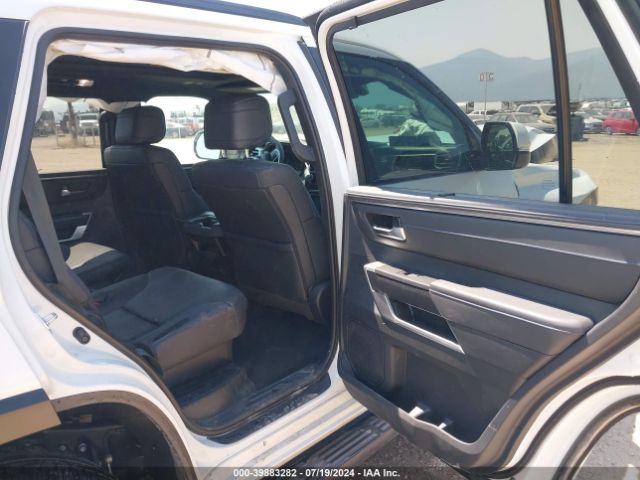 Photo 7 VIN: 7SVAAABAXPX014850 - TOYOTA SEQUOIA 