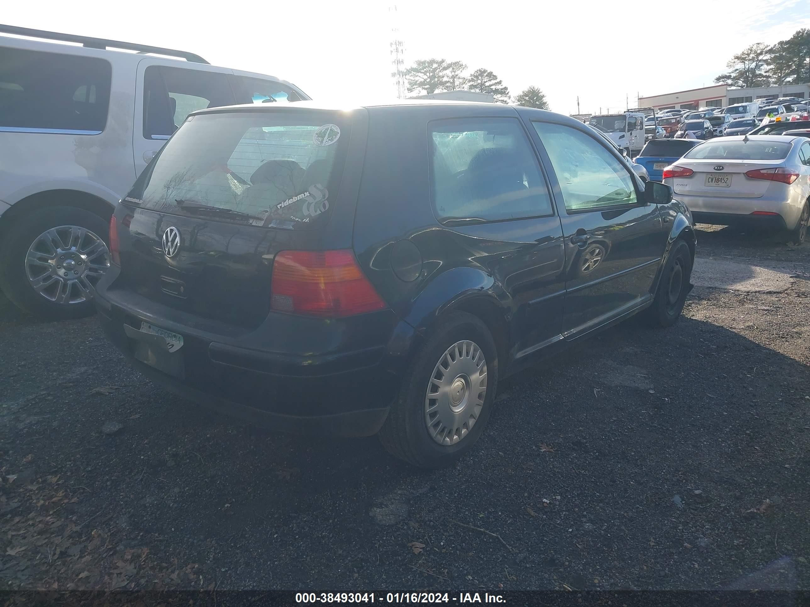 Photo 3 VIN: 9BWBK61J624054000 - VOLKSWAGEN GOLF 