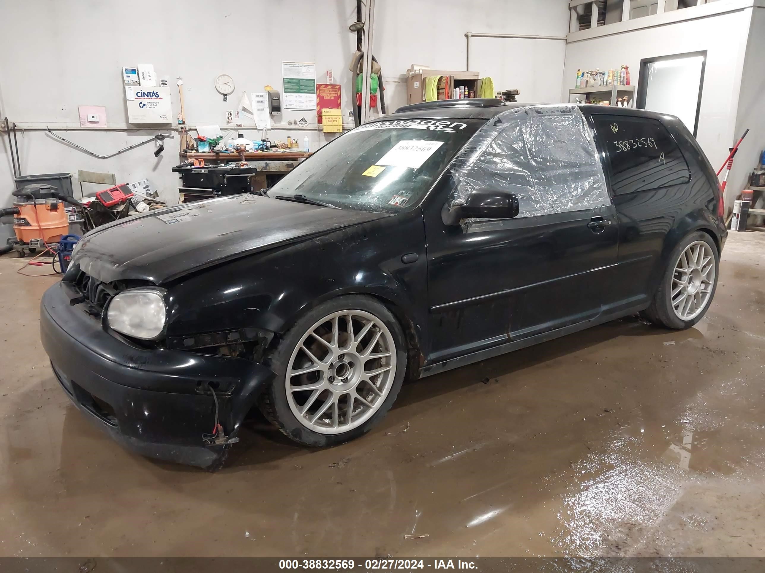 Photo 1 VIN: 9BWDE61J534048139 - VOLKSWAGEN GTI 