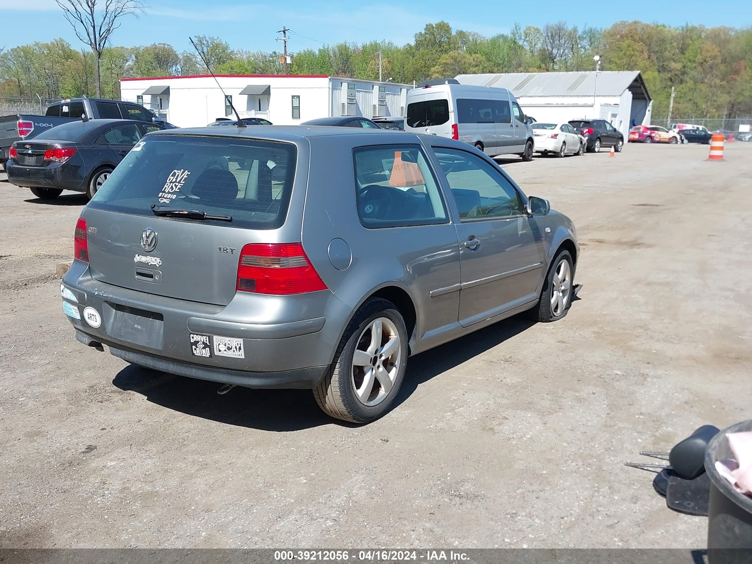 Photo 3 VIN: 9BWDE61J844013872 - VOLKSWAGEN GTI 