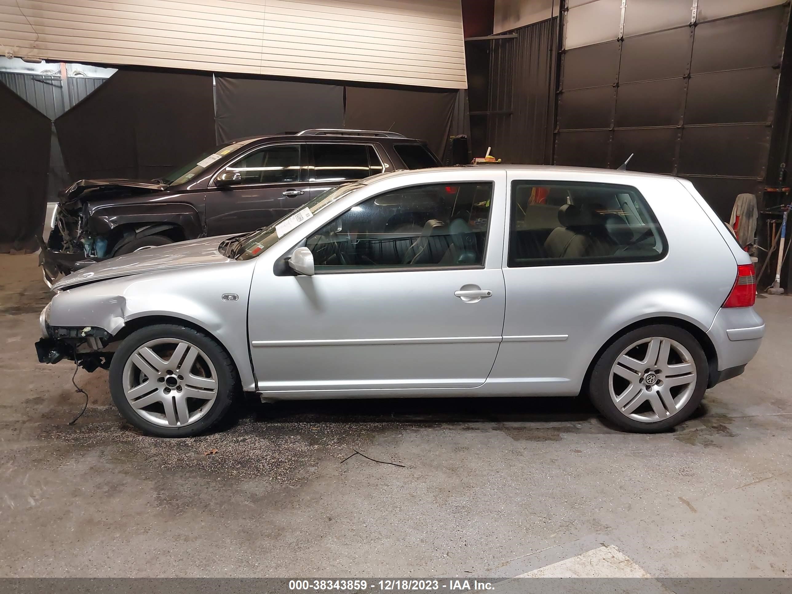 Photo 13 VIN: 9BWDE61JX34050016 - VOLKSWAGEN GTI 