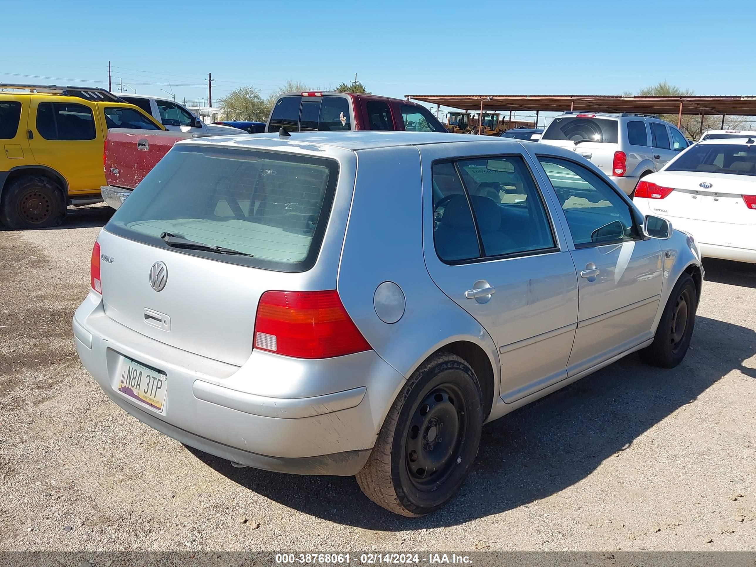 Photo 3 VIN: 9BWFK61J134056658 - VOLKSWAGEN GOLF 