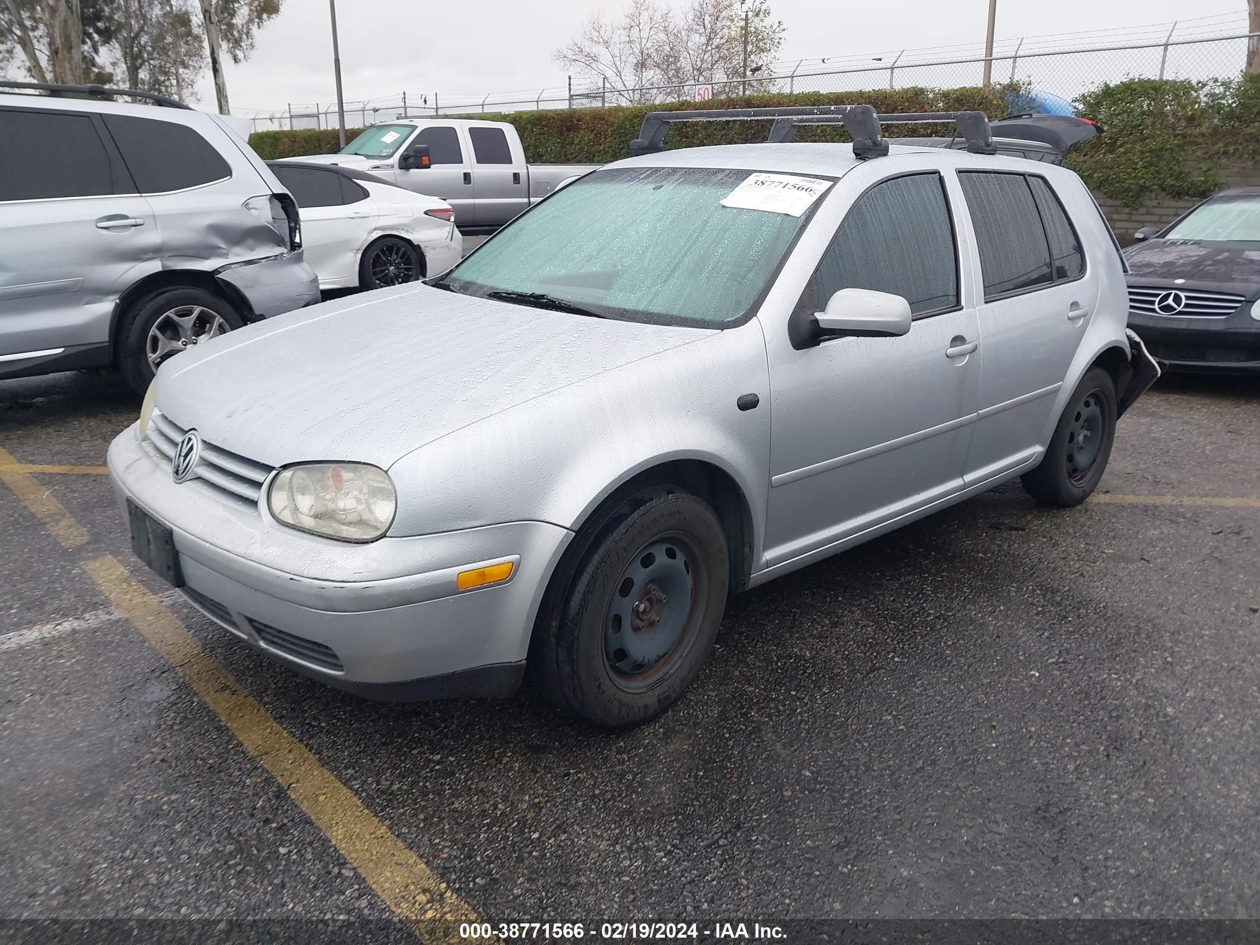 Photo 1 VIN: 9BWFK61J234014158 - VOLKSWAGEN GOLF 