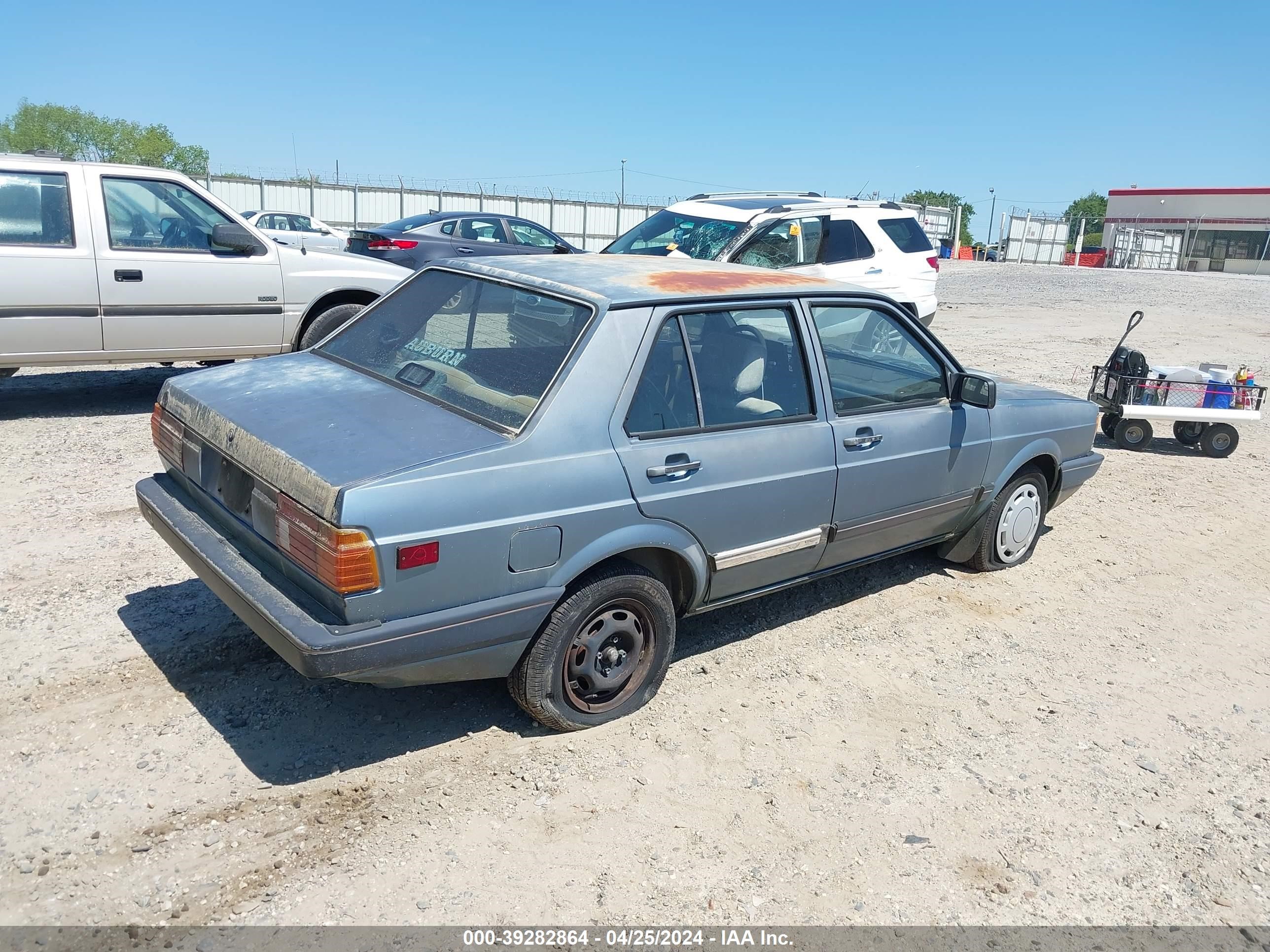 Photo 3 VIN: 9BWGA0301JP018383 - VOLKSWAGEN FOX 