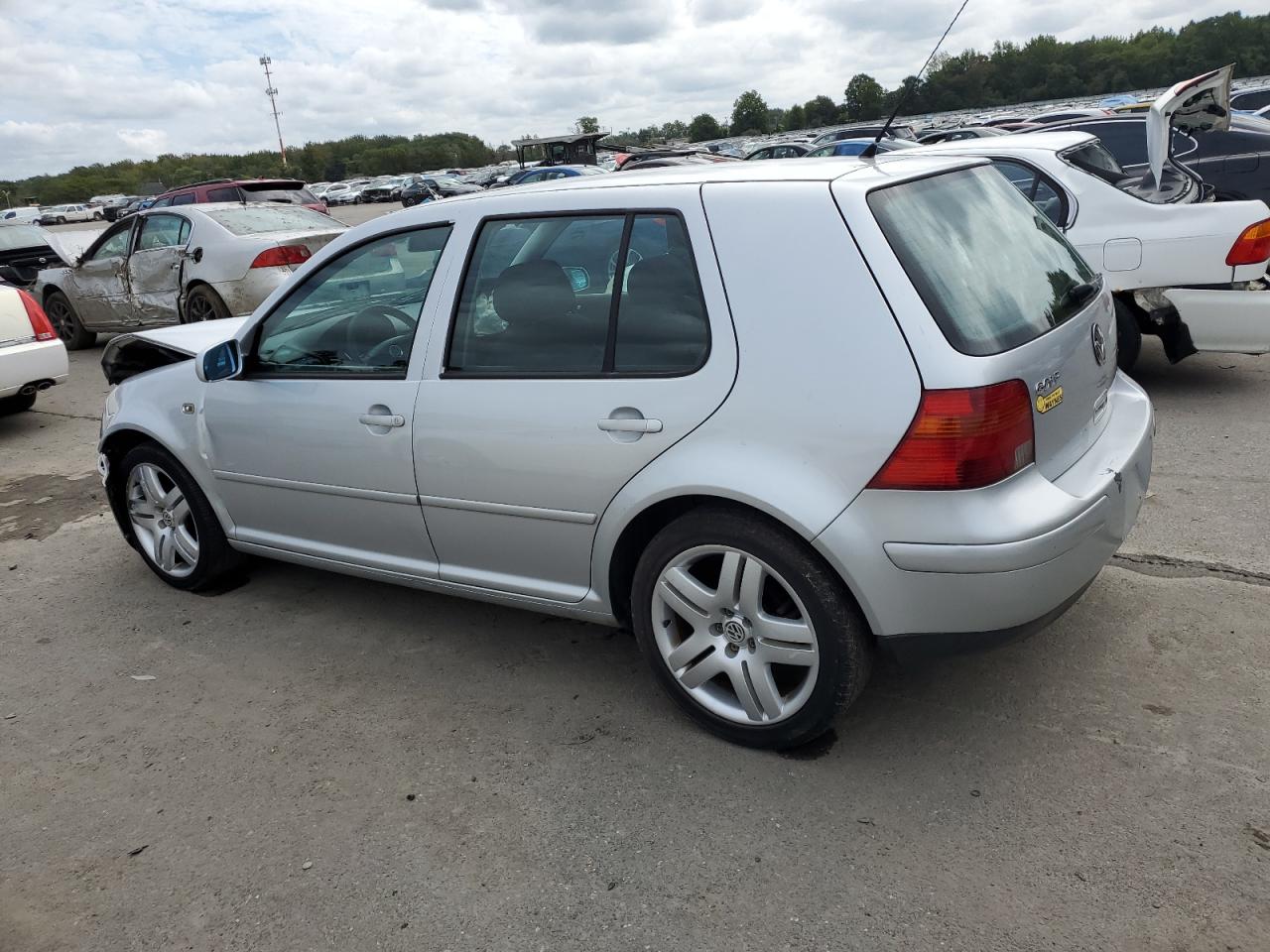 Photo 1 VIN: 9BWGB61J824004012 - VOLKSWAGEN GOLF 