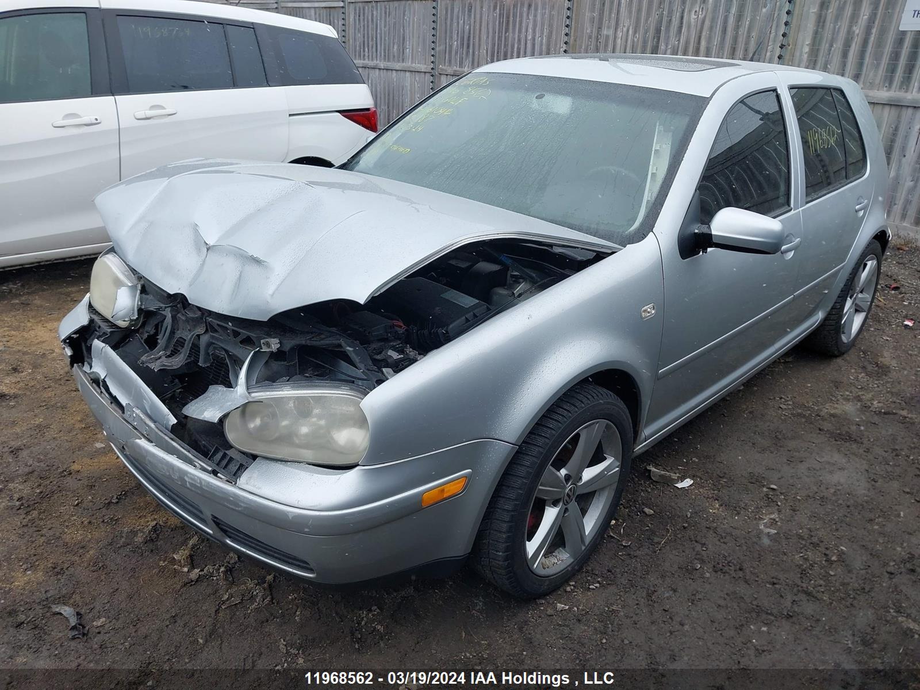 Photo 1 VIN: 9BWGD21J714061044 - VOLKSWAGEN GOLF 