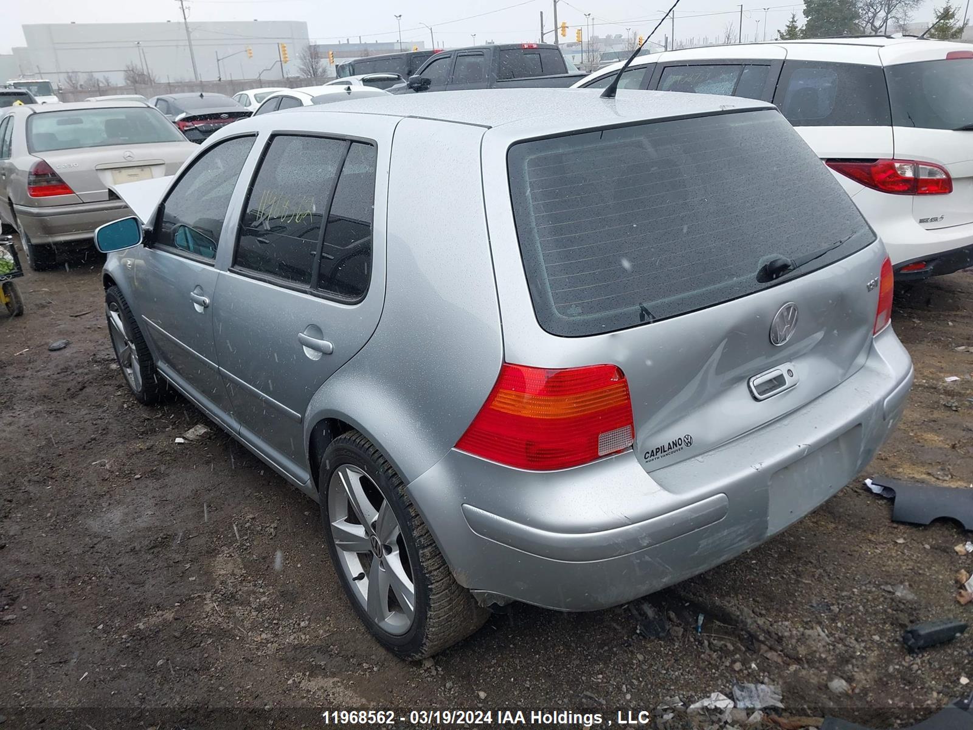 Photo 2 VIN: 9BWGD21J714061044 - VOLKSWAGEN GOLF 