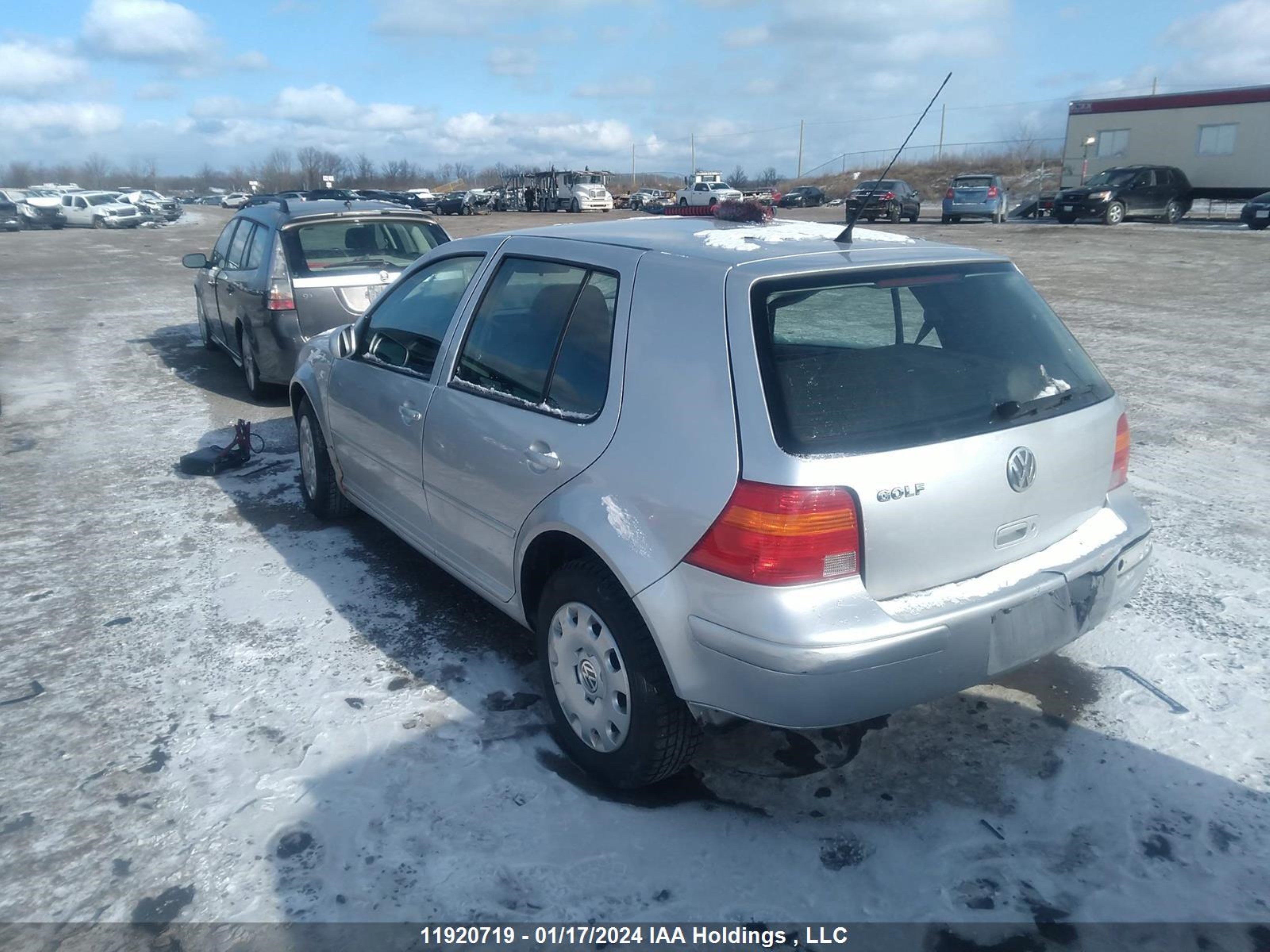 Photo 2 VIN: 9BWGL21J454003580 - VOLKSWAGEN GOLF 