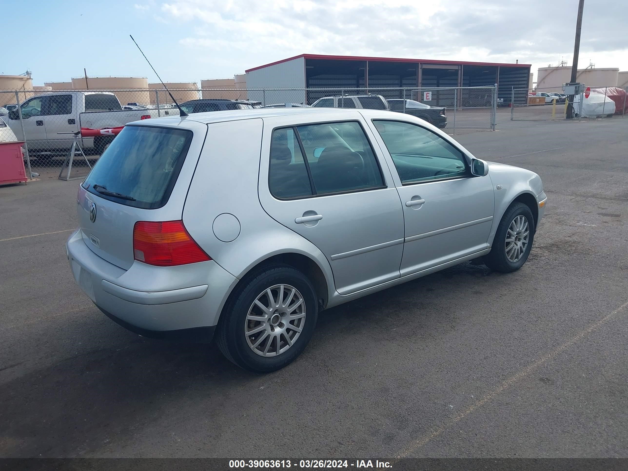 Photo 3 VIN: 9BWGL61J544000144 - VOLKSWAGEN GOLF 