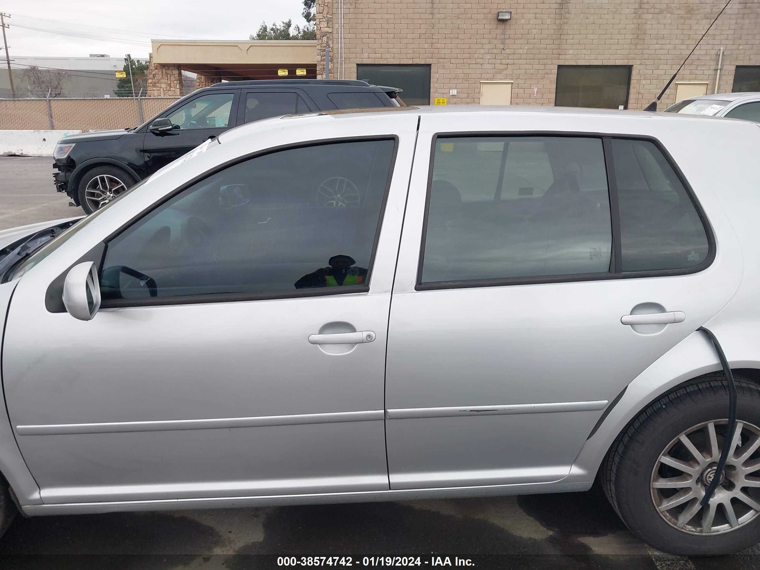 Photo 13 VIN: 9BWGR61J144007266 - VOLKSWAGEN GOLF 