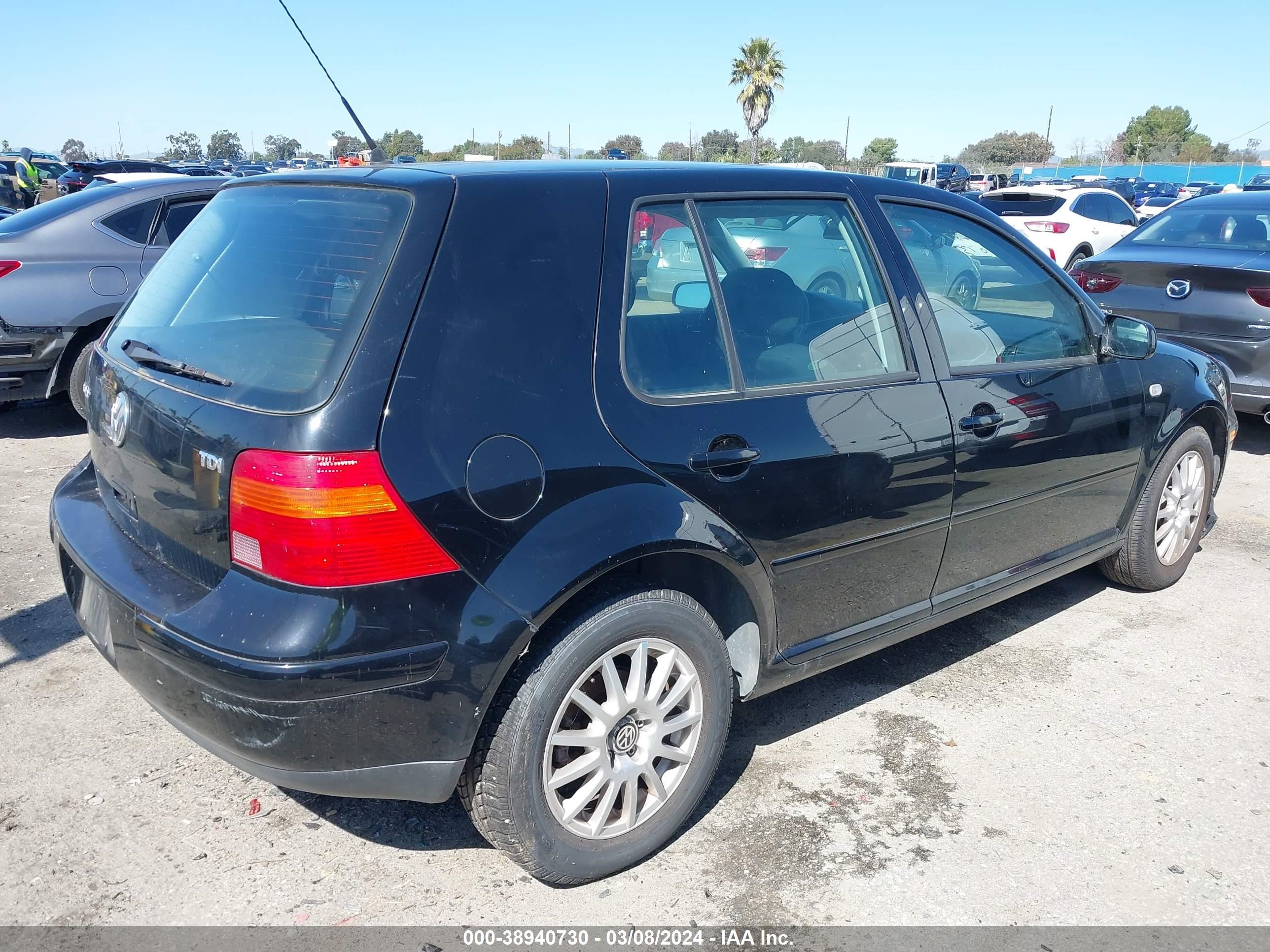 Photo 3 VIN: 9BWGR61J344035831 - VOLKSWAGEN GOLF 