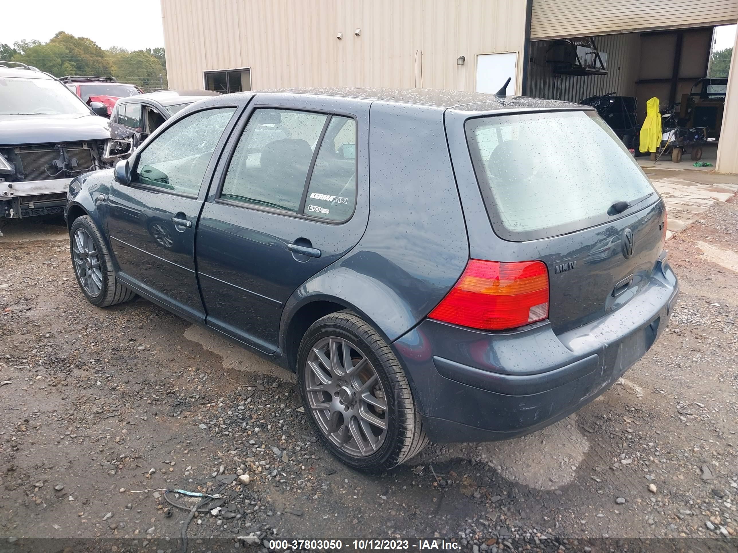 Photo 2 VIN: 9BWGR61J844032360 - VOLKSWAGEN GOLF 