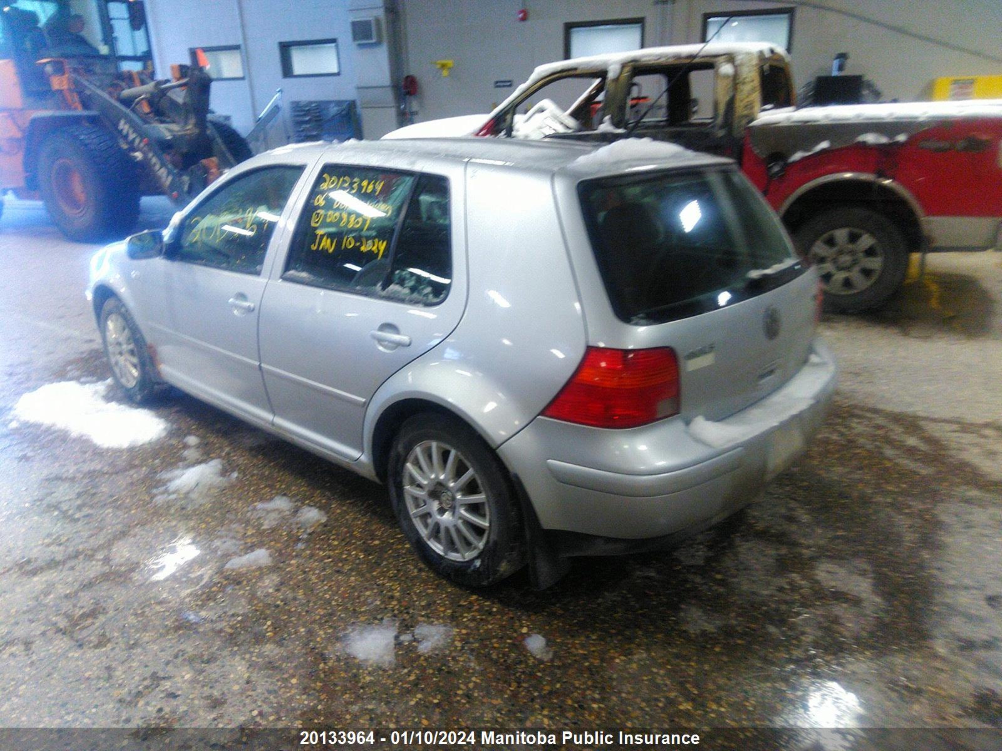 Photo 2 VIN: 9BWGR61JX64008807 - VOLKSWAGEN GOLF 