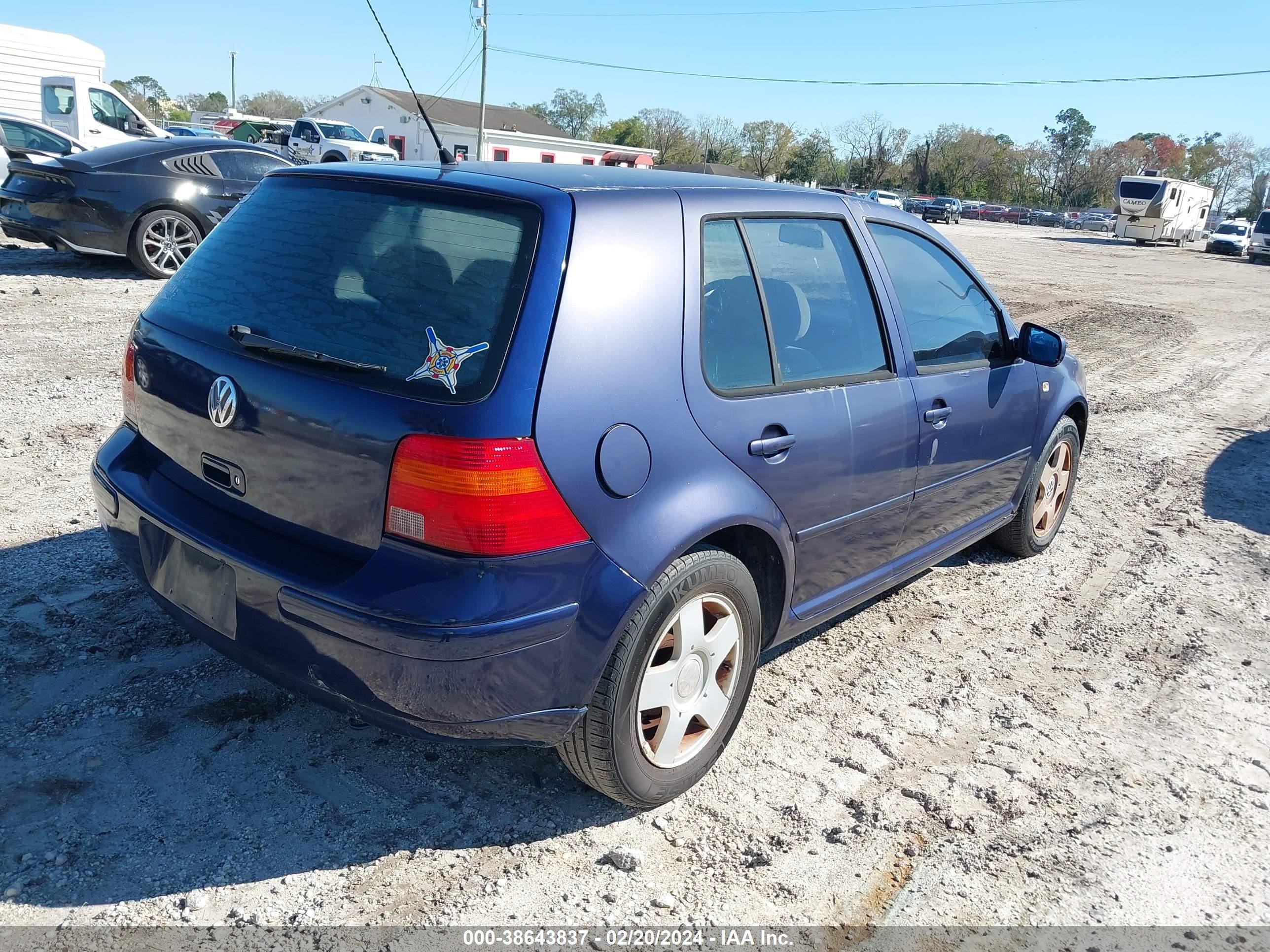 Photo 3 VIN: 9BWGT21J414006568 - VOLKSWAGEN GOLF 