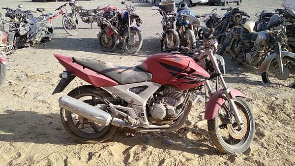 Photo 13 VIN: 9C2MC35008R300339 - HONDA MOTORBIKE 