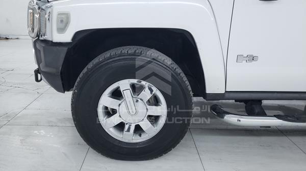 Photo 32 VIN: ADMEN13L494493449 - HUMMER H3 