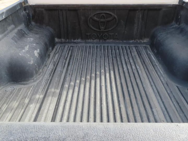 Photo 18 VIN: AHTKB3CD102624271 - TOYOTA HILUX 