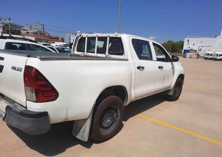 Photo 2 VIN: AHTKB3CD302619895 - TOYOTA HILUX 