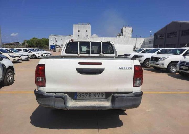 Photo 3 VIN: AHTKB3CD302619895 - TOYOTA HILUX 