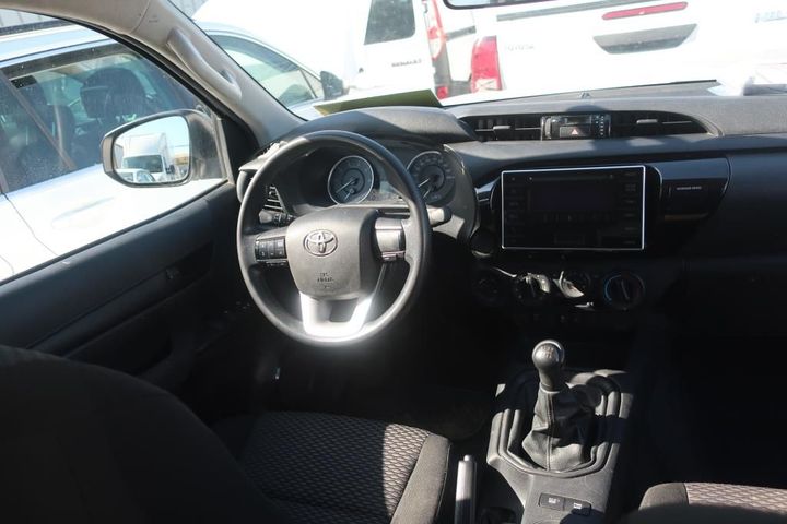 Photo 3 VIN: AHTKB3CD702624727 - TOYOTA HILUX 