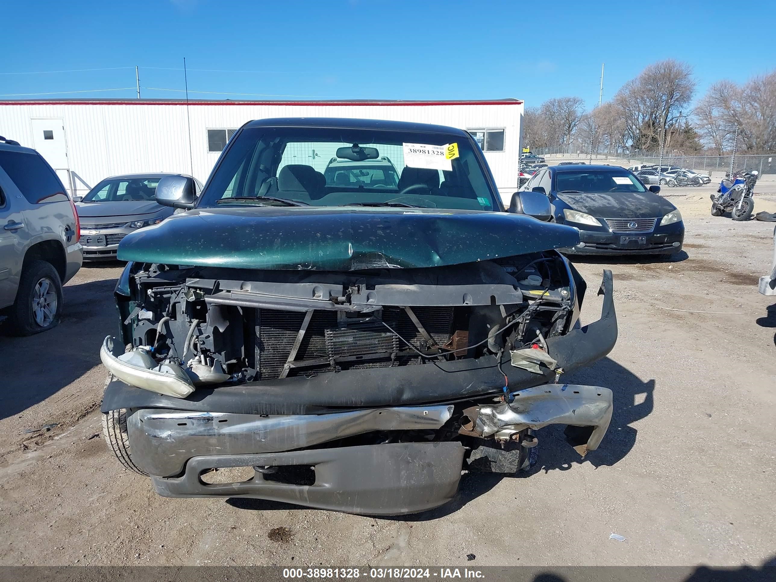 Photo 11 VIN: DUMMYVIN287921693 - CHEVROLET SILVERADO 