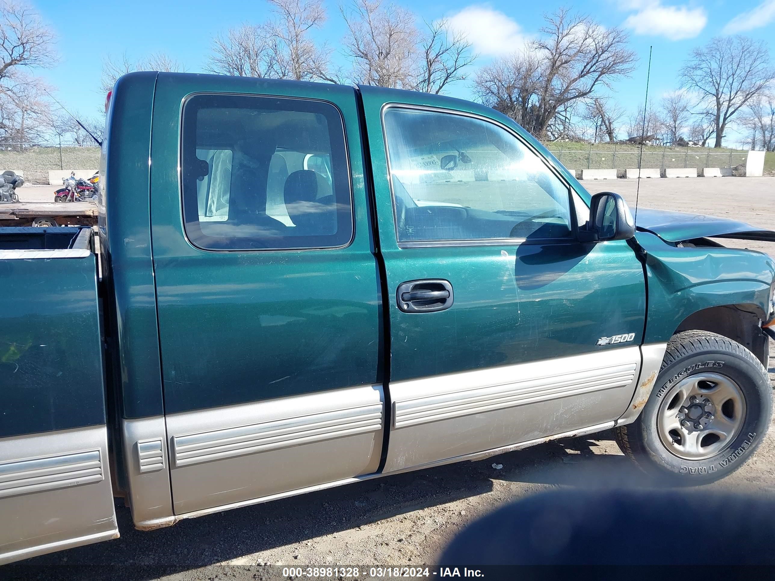 Photo 12 VIN: DUMMYVIN287921693 - CHEVROLET SILVERADO 