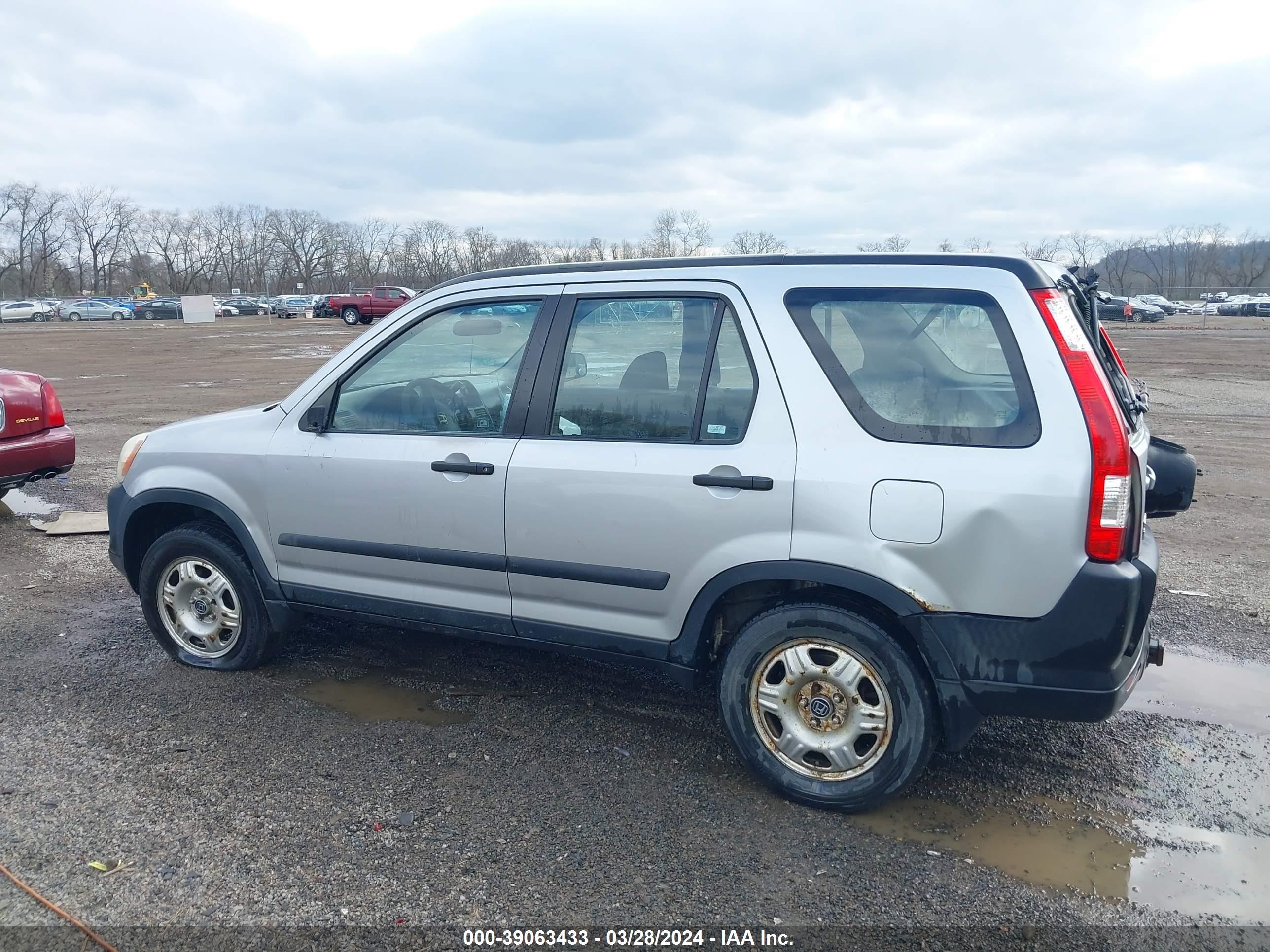 Photo 14 VIN: FHFRD78505U308288 - HONDA CR-V 