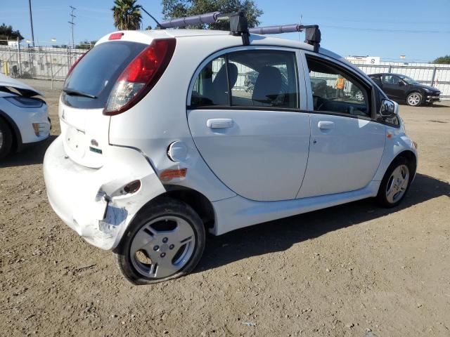 Photo 2 VIN: JA3215H17CU024646 - MITSUBISHI ALL OTHER 