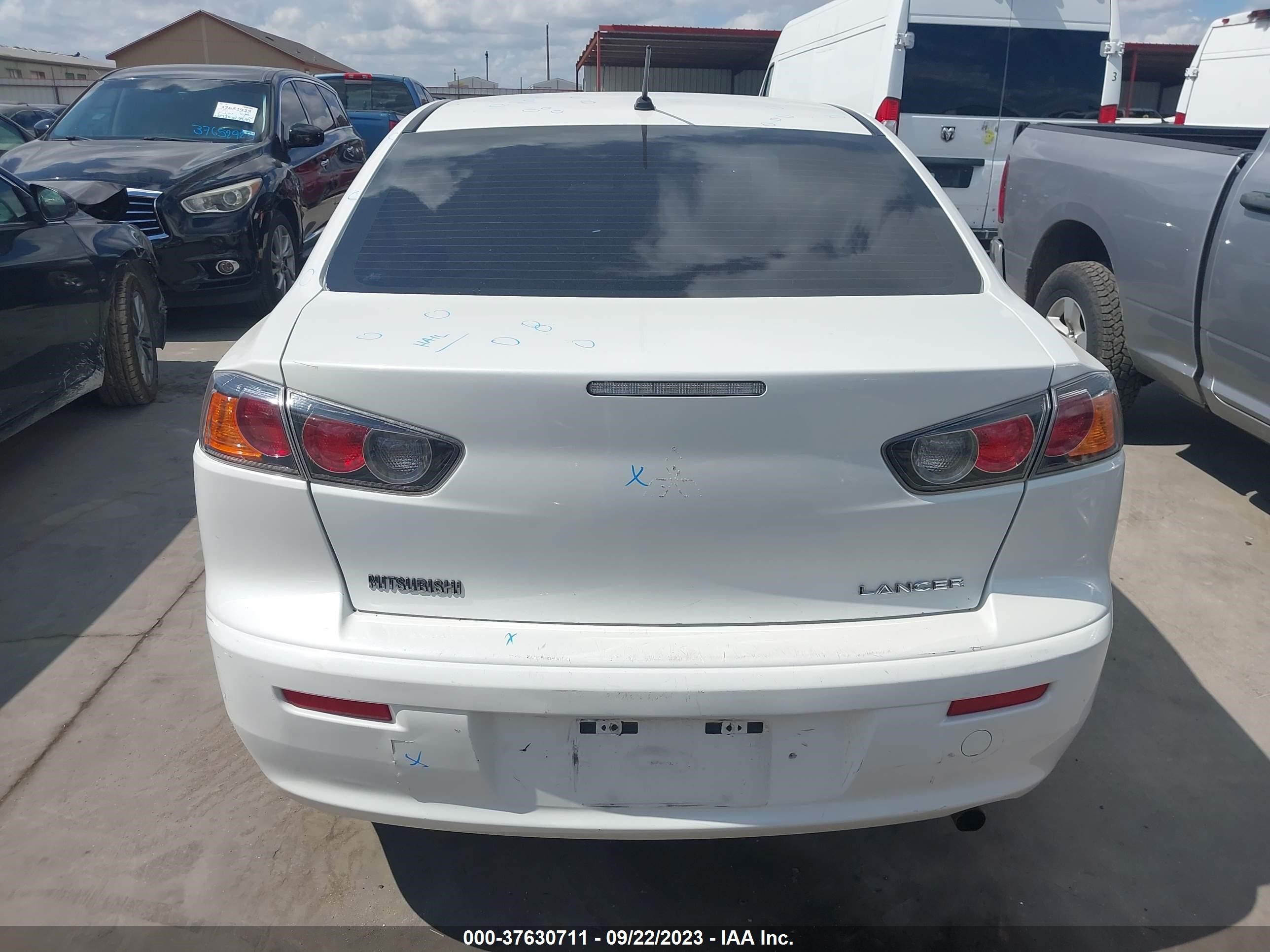 Photo 16 VIN: JA32U2FU0GU005817 - MITSUBISHI LANCER 