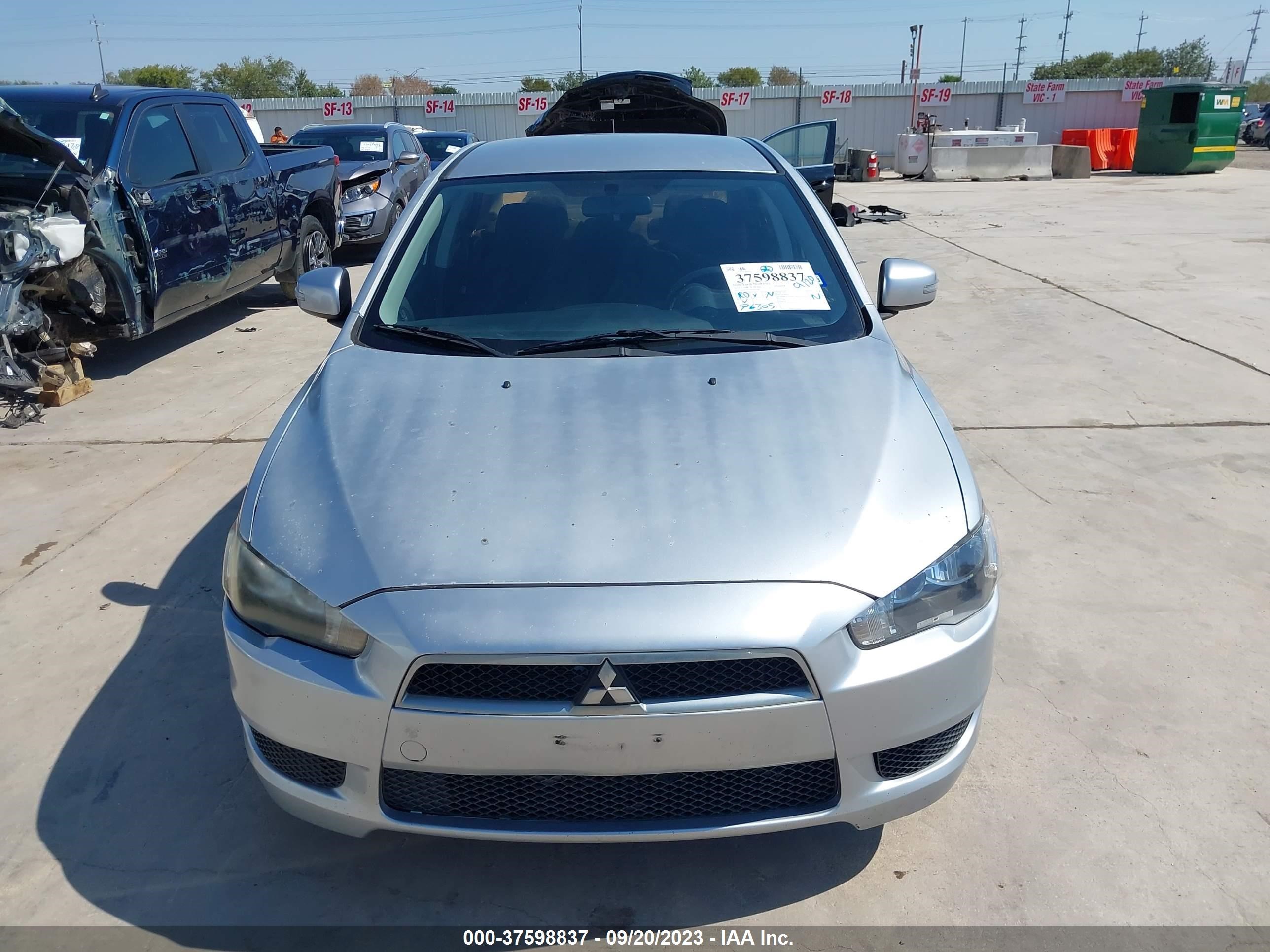 Photo 11 VIN: JA32U2FU1FU001208 - MITSUBISHI LANCER 