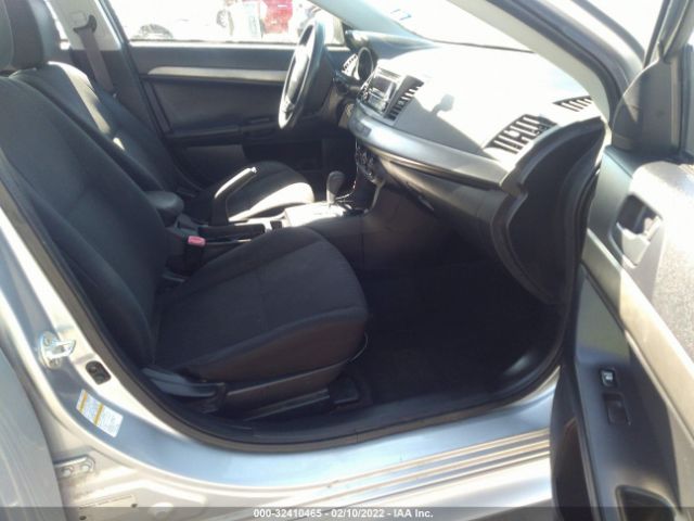 Photo 4 VIN: JA32U2FU1FU017246 - MITSUBISHI LANCER 