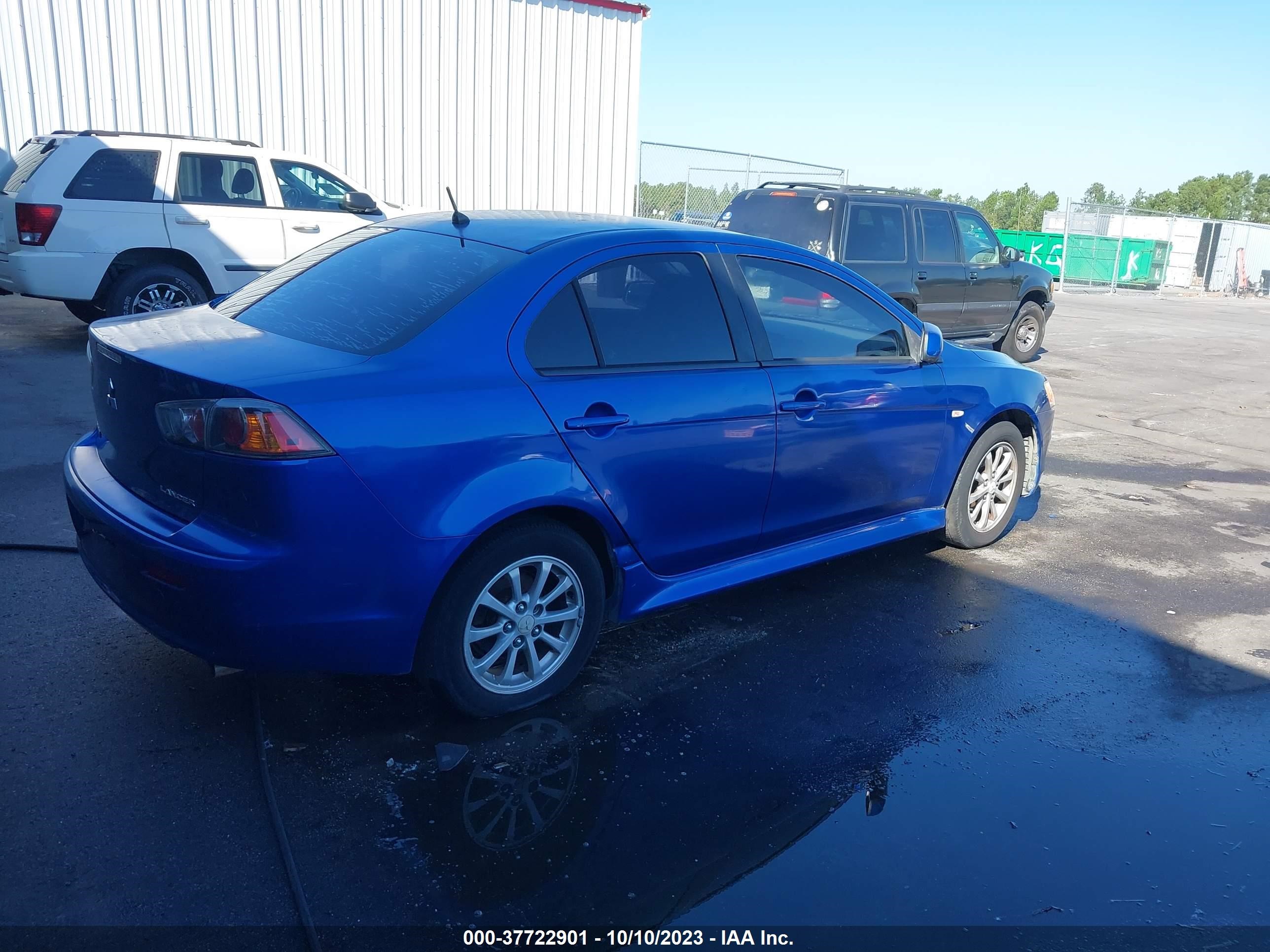 Photo 3 VIN: JA32U2FU2AU013716 - MITSUBISHI LANCER 