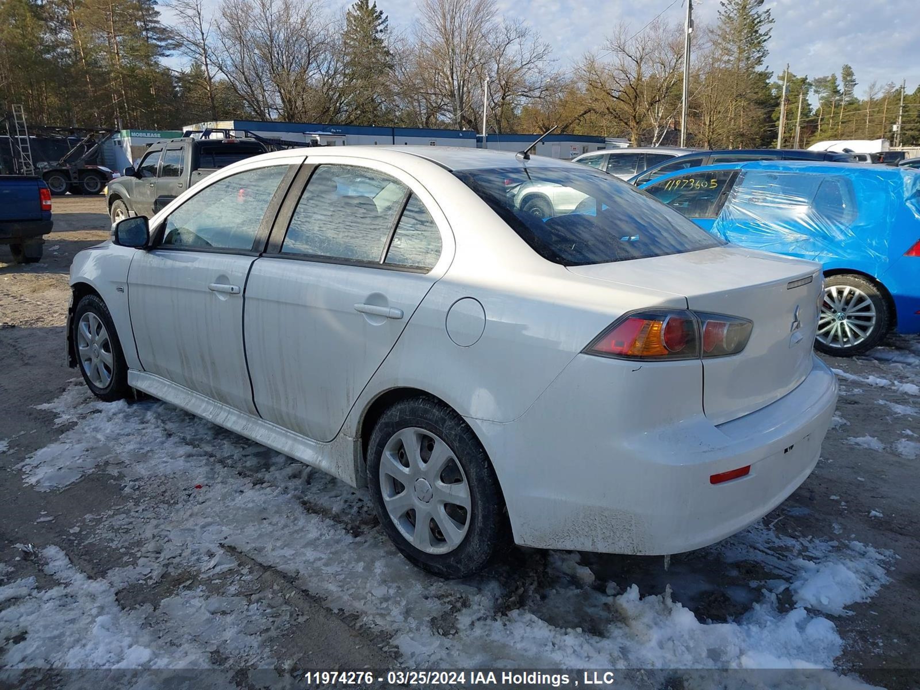 Photo 2 VIN: JA32U2FU2HU604011 - MITSUBISHI LANCER 