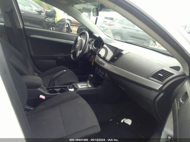 Photo 4 VIN: JA32U2FU3BU043583 - MITSUBISHI LANCER 