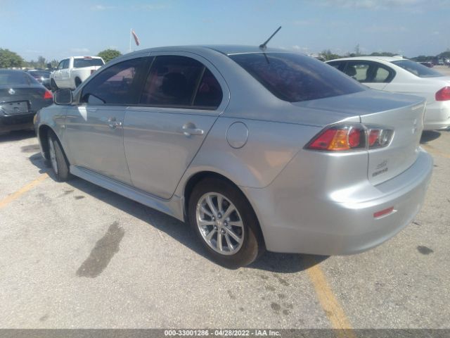 Photo 2 VIN: JA32U2FU5BU002291 - MITSUBISHI LANCER 